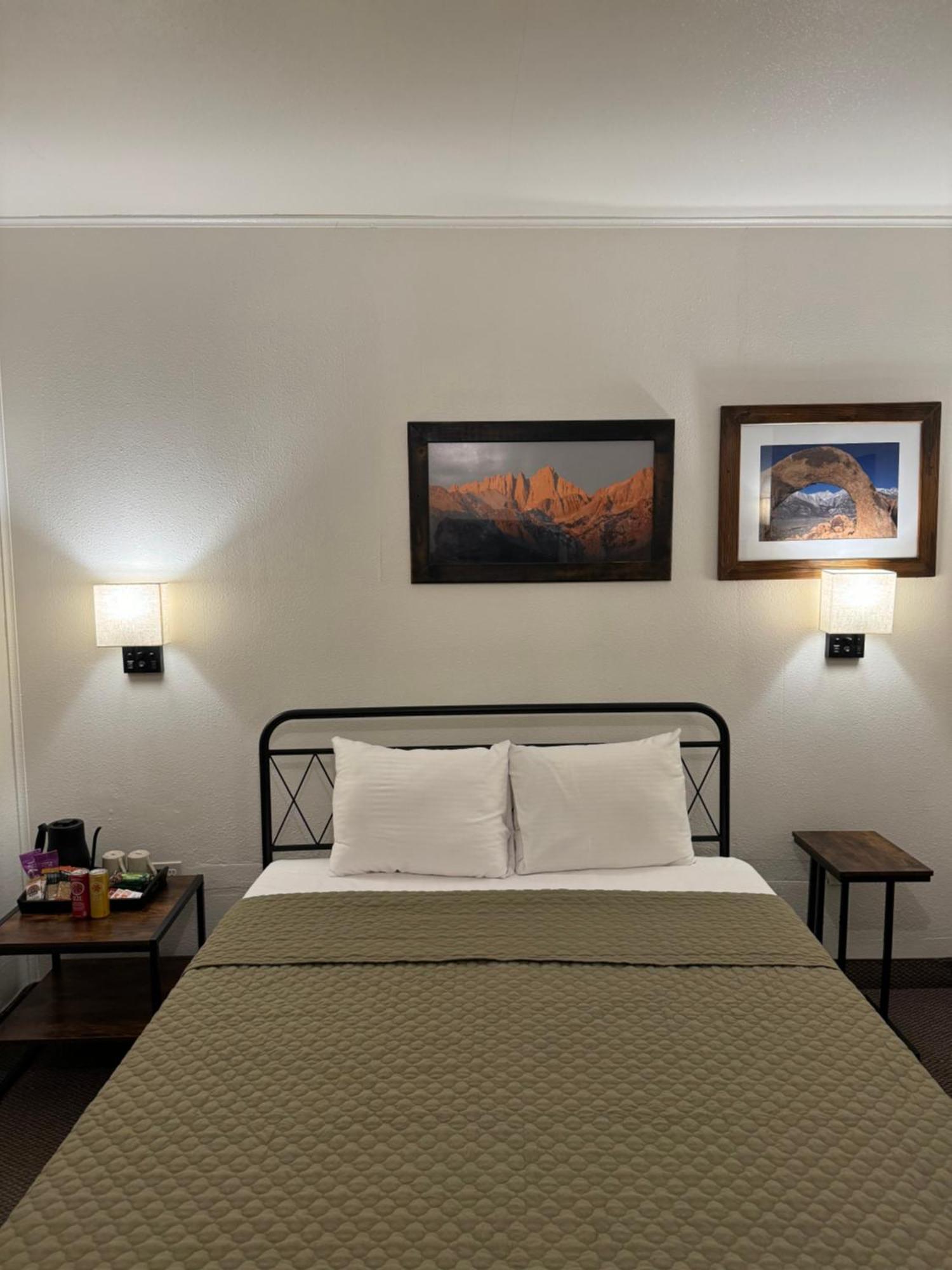 Eastern Sierra Motor Lodge Индипендънс Екстериор снимка